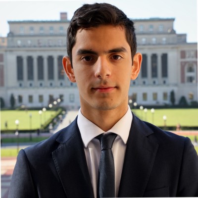 Arthur Campos headshot