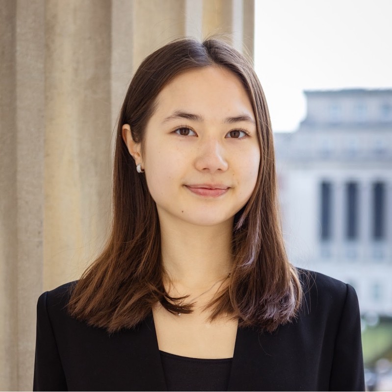 Ellie Reidenbach headshot